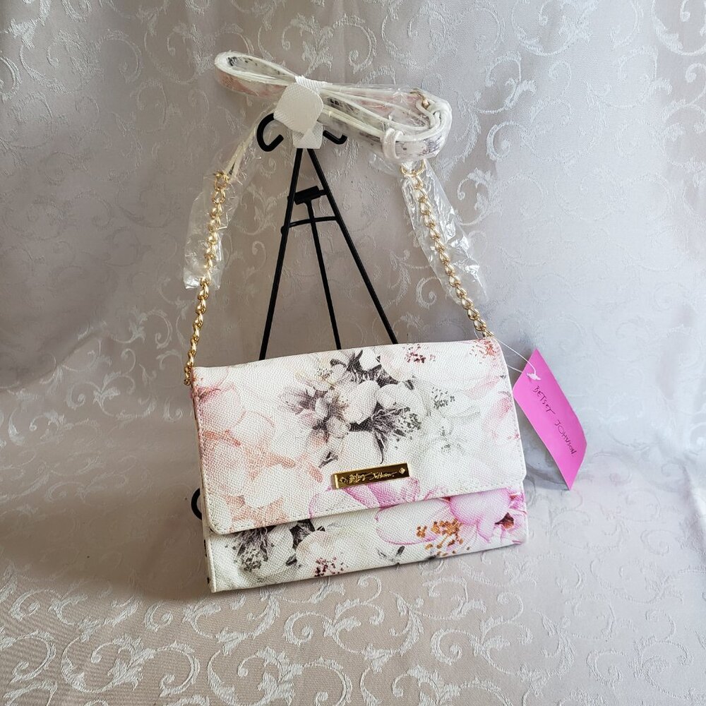 BETSEY JOHNSON Cherri Wht XOSAM floral shoulder crossbody bag